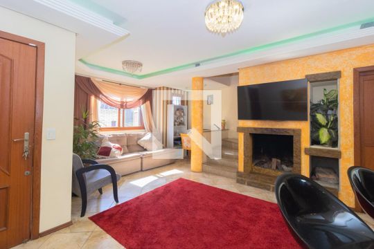 Casa à venda com 3 quartos, 200m² em Harmonia, Canoas