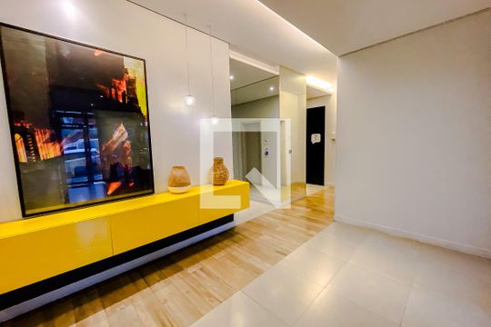 Área comum de kitnet/studio para alugar com 1 quarto, 22m² em Sé, São Paulo