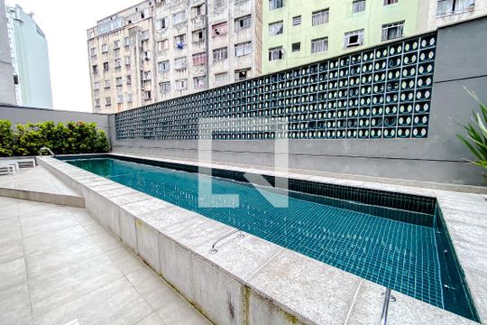 Área comum - Piscina de kitnet/studio para alugar com 1 quarto, 22m² em Sé, São Paulo