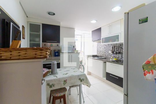 Cozinha de apartamento à venda com 2 quartos, 69m² em Vila Mariana, São Paulo