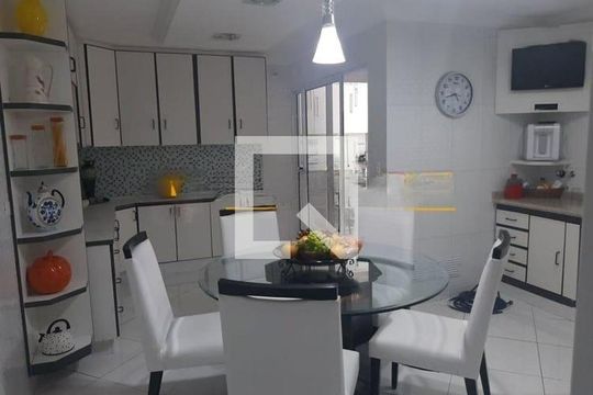 Casa à venda com 3 quartos, 325m² em Santa Terezinha, São Bernardo do Campo