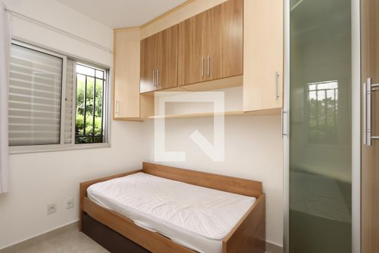Quarto 2 de apartamento para alugar com 2 quartos, 54m² em Vila Bela, São Paulo