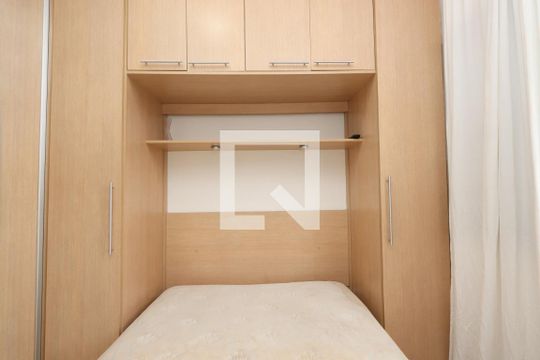 Quarto 1 de apartamento para alugar com 2 quartos, 54m² em Vila Bela, São Paulo