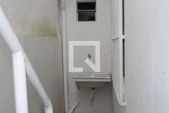 Área de Serviço da casa 1 de casa para alugar com 2 quartos, 180m² em Lapa de Baixo, São Paulo