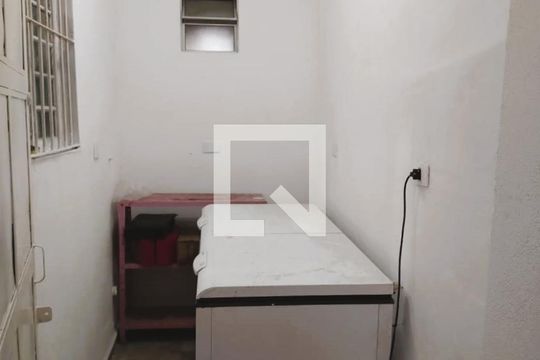 Quartinho / Depósito de casa para alugar com 2 quartos, 180m² em Lapa de Baixo, São Paulo