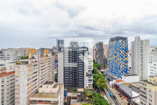 Vista de apartamento à venda com 2 quartos, 130m² em Pinheiros, São Paulo