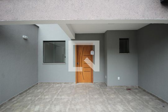 Garagem de casa à venda com 3 quartos, 90m² em Santa Monica, Belo Horizonte