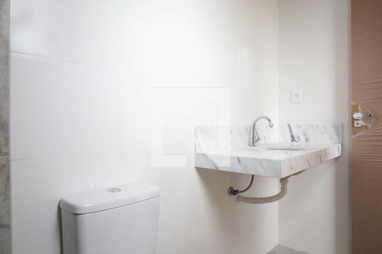 Banheiro da Suite de casa à venda com 3 quartos, 90m² em Santa Monica, Belo Horizonte