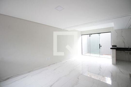 Casa à venda com 3 quartos, 90m² em Santa Monica, Belo Horizonte