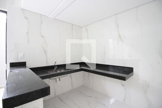 Cozinha de casa à venda com 3 quartos, 90m² em Santa Monica, Belo Horizonte