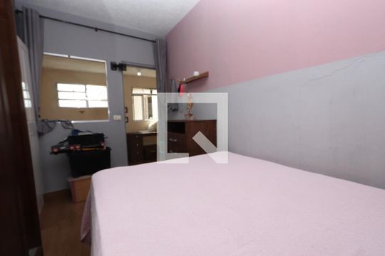 Quarto 2 de casa para alugar com 2 quartos, 80m² em Jardim Guairaca, São Paulo