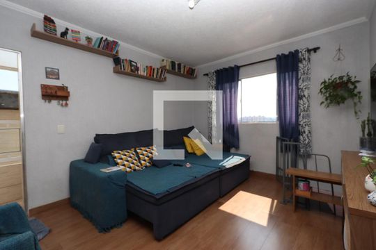 Sala de casa para alugar com 2 quartos, 80m² em Jardim Guairaca, São Paulo