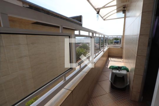 Entrada de casa para alugar com 2 quartos, 80m² em Jardim Guairaca, São Paulo