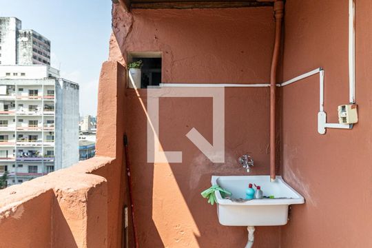 Área de Serviço de apartamento para alugar com 1 quarto, 45m² em Santa Ifigênia, São Paulo