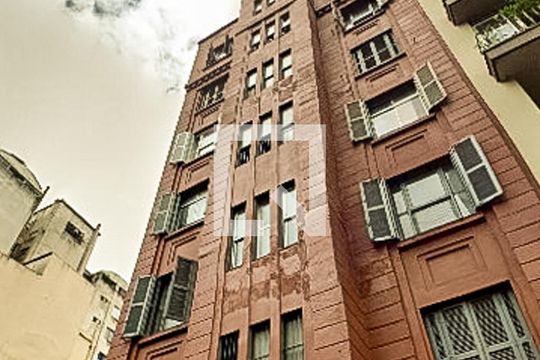 Fachada de apartamento para alugar com 1 quarto, 45m² em Santa Ifigênia, São Paulo