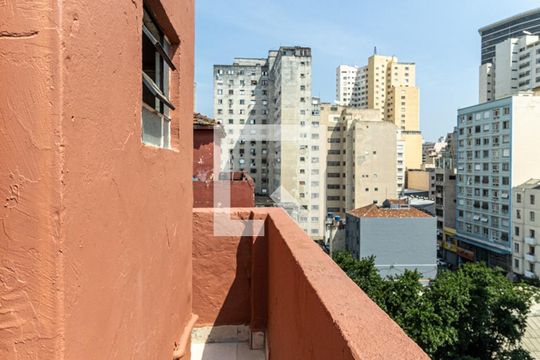 Varanda de apartamento para alugar com 1 quarto, 45m² em Santa Ifigênia, São Paulo