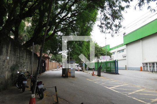Entrada de Serviço de apartamento à venda com 2 quartos, 55m² em Jardim Íris, São Paulo