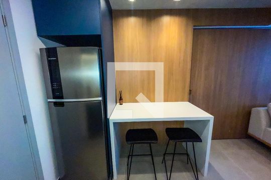 Cozinha de apartamento à venda com 1 quarto, 37m² em Pinheiros, São Paulo