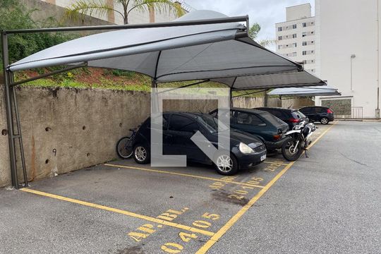 Garagem de apartamento para alugar com 2 quartos, 45m² em Diamante, Belo Horizonte
