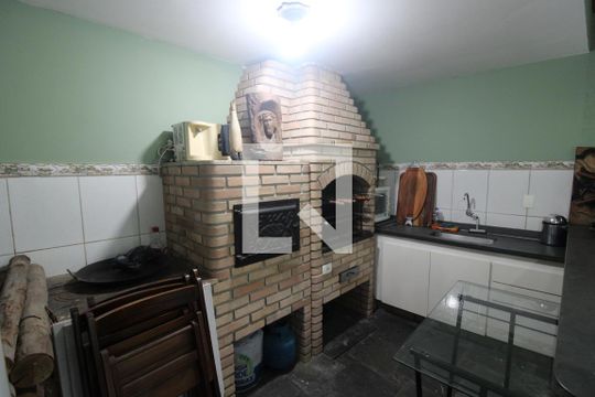 Área comum de casa à venda com 3 quartos, 310m² em Jardim Centenario, São Paulo