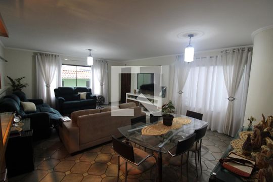 Sala de casa à venda com 3 quartos, 310m² em Jardim Centenario, São Paulo