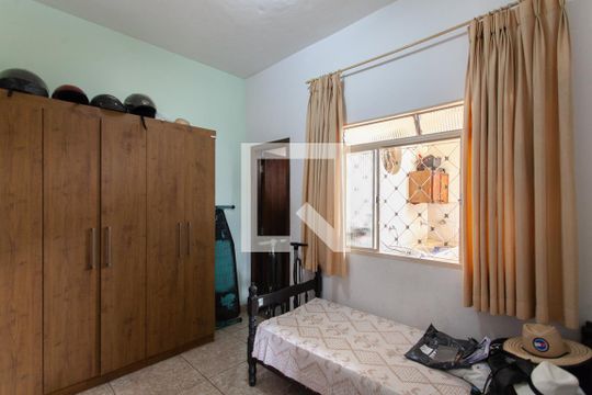 Suíte 1 de casa à venda com 5 quartos, 345m² em São João Batista (venda Nova), Belo Horizonte