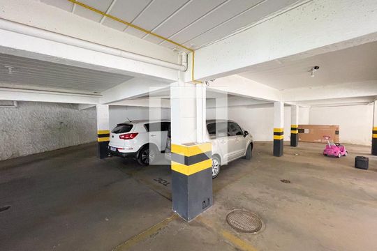 Garagem de apartamento à venda com 3 quartos, 120m² em Novo Eldorado, Contagem