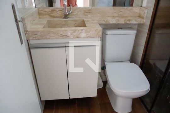 Banheiro de apartamento à venda com 2 quartos, 60m² em Padroeira, Osasco