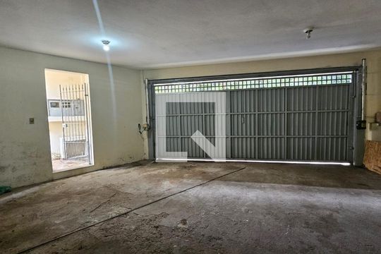 Garagem de casa à venda com 6 quartos, 350m² em Cidade Mãe do Céu, São Paulo