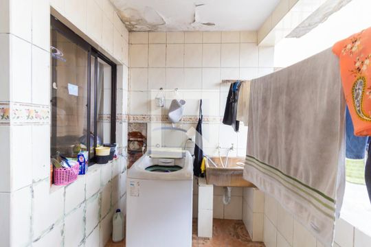 Lavanderia Casa 2 de casa à venda com 2 quartos, 363m² em Bosque da Saúde, São Paulo