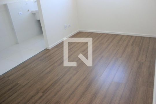 Sala de apartamento à venda com 2 quartos, 38m² em Vila Galvão, Guarulhos