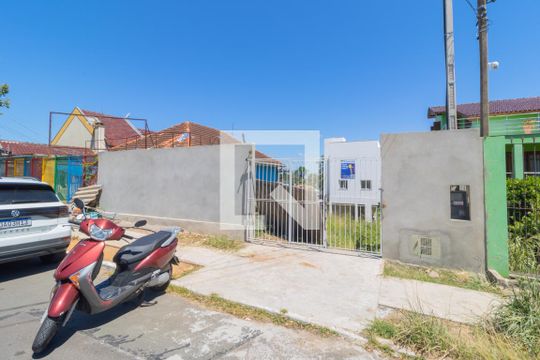 Fachada de casa à venda com 3 quartos, 155m² em Nossa Senhora das Graças, Canoas
