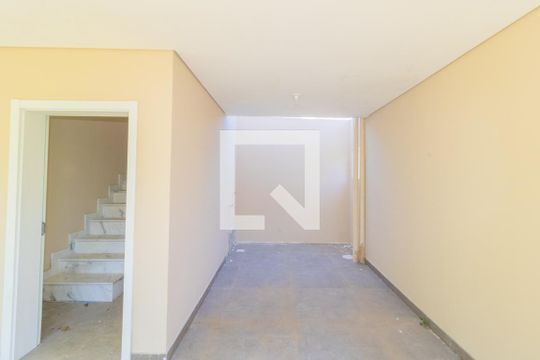 Garagem de casa à venda com 3 quartos, 155m² em Nossa Senhora das Graças, Canoas