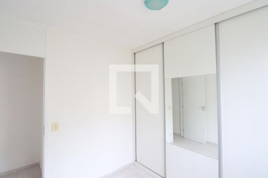 Quarto 2 de apartamento para alugar com 2 quartos, 45m² em Nova Cidade, São Gonçalo