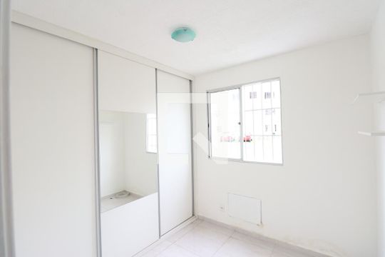Quarto 2 de apartamento para alugar com 2 quartos, 45m² em Nova Cidade, São Gonçalo