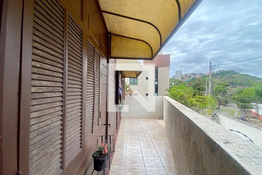 Varanda de casa à venda com 4 quartos, 490m² em Santa Lúcia, Belo Horizonte