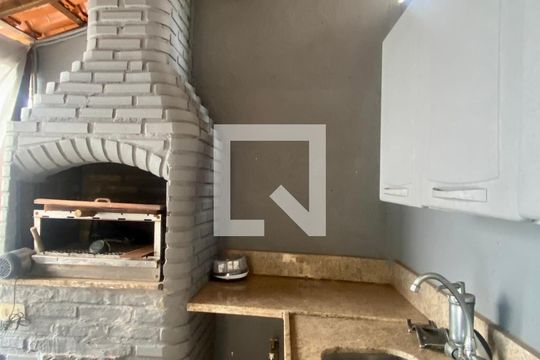 Churrasqueira de casa à venda com 4 quartos, 490m² em Santa Lúcia, Belo Horizonte