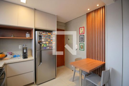 Cozinha de apartamento à venda com 3 quartos, 95m² em Sagrada Família, Belo Horizonte