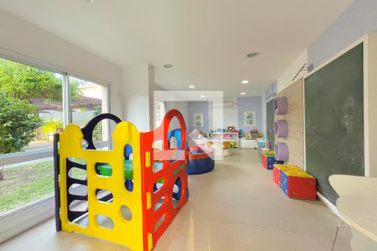 Área comum - Playground de apartamento para alugar com 3 quartos, 82m² em Jardim Lindóia, Porto Alegre