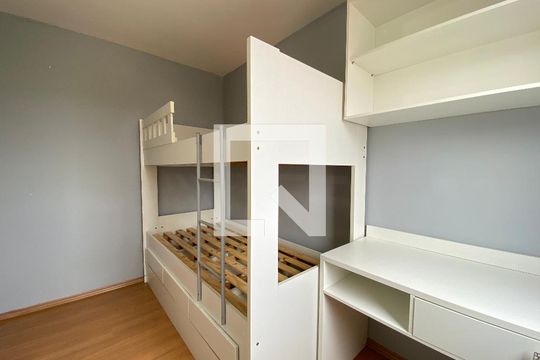 Quarto 1 de apartamento para alugar com 2 quartos, 58m² em Vila Mazzei, São Paulo