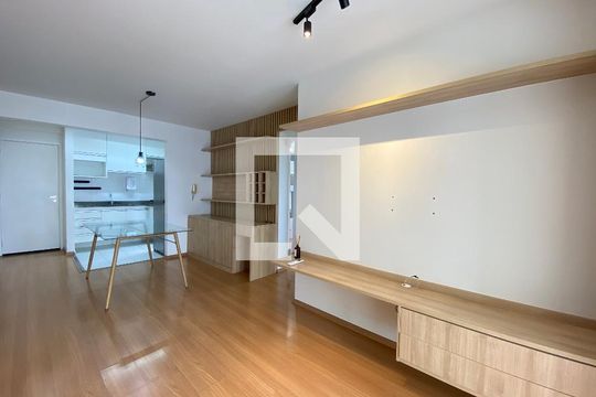 Sala de apartamento para alugar com 2 quartos, 58m² em Vila Mazzei, São Paulo