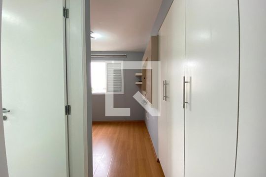 Suíte de apartamento para alugar com 2 quartos, 58m² em Vila Mazzei, São Paulo