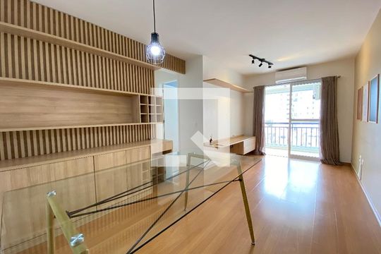 Apartamento para alugar com 2 quartos, 58m² em Vila Mazzei, São Paulo