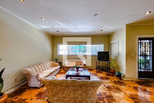 Sala de casa para alugar com 8 quartos, 600m² em Mooca, São Paulo