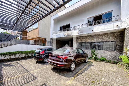Fachada de casa para alugar com 8 quartos, 600m² em Mooca, São Paulo