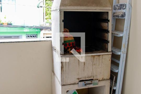 Churrasqueira de casa à venda com 2 quartos, 226m² em Conceição, Osasco