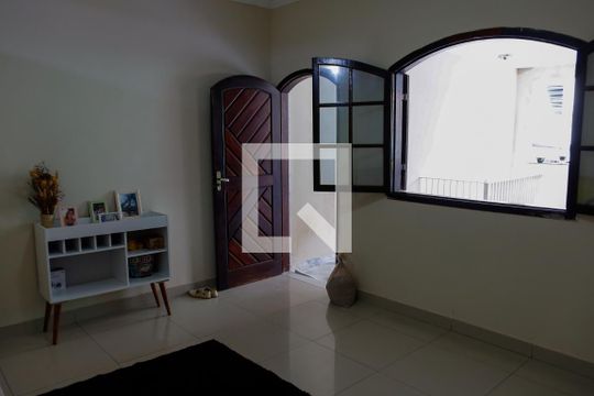 sala de casa à venda com 2 quartos, 226m² em Conceição, Osasco