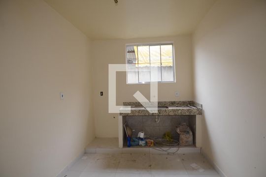 Cozinha de casa para alugar com 2 quartos, 720m² em Irajá, Rio de Janeiro