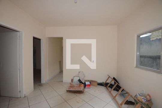 Casa para alugar com 2 quartos, 720m² em Irajá, Rio de Janeiro