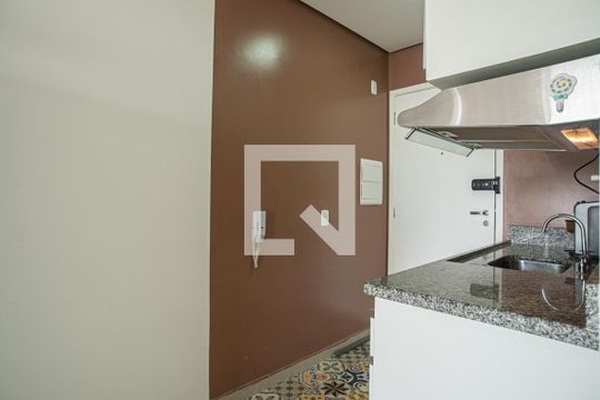 Cozinha de kitnet/studio para alugar com 1 quarto, 28m² em Bela Vista, São Paulo